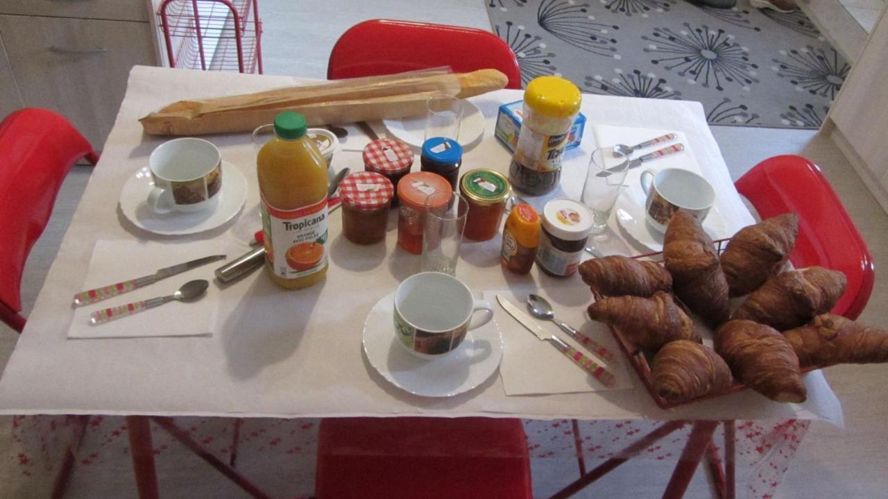 Les Glycines Bed & Breakfast Choloy Dış mekan fotoğraf